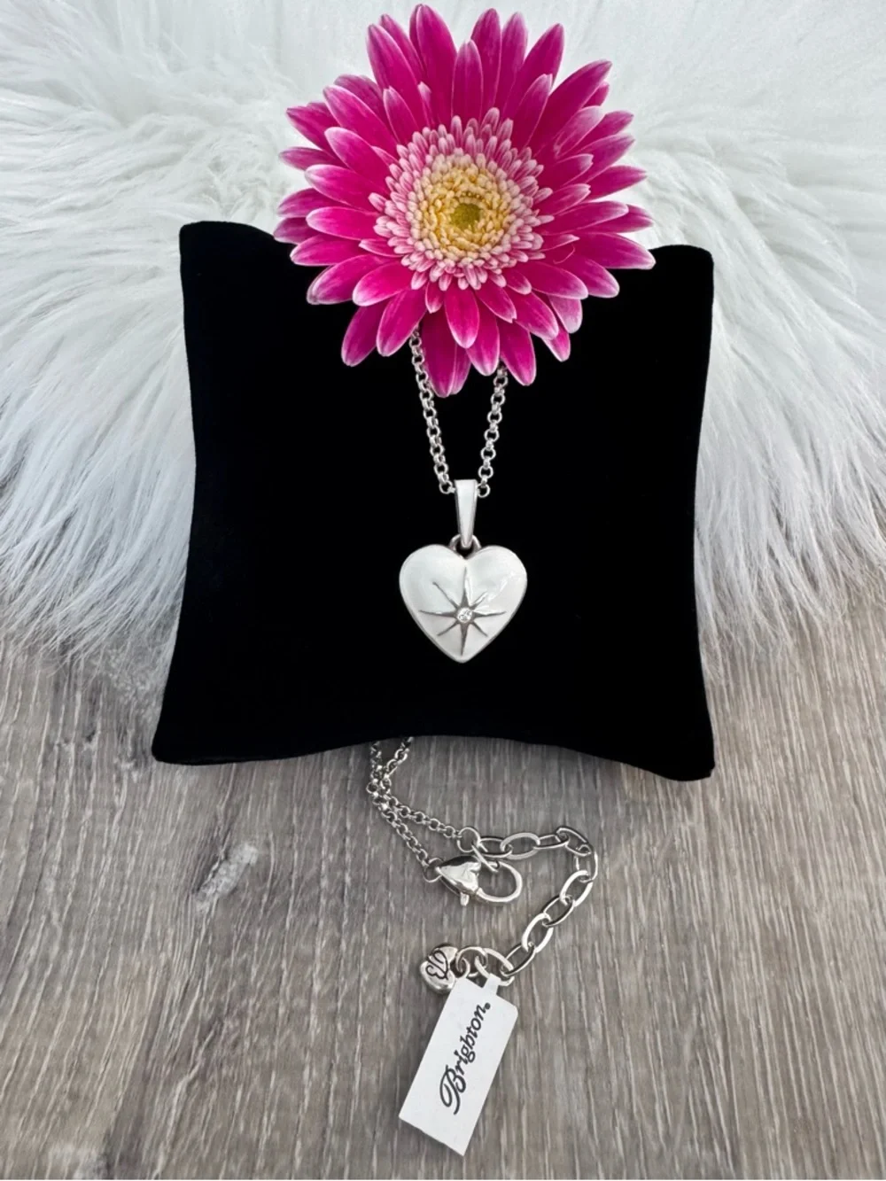 🤍 Brighton AMORE SHADES Enamel White Crystal Heart Silver Adjustable Necklace